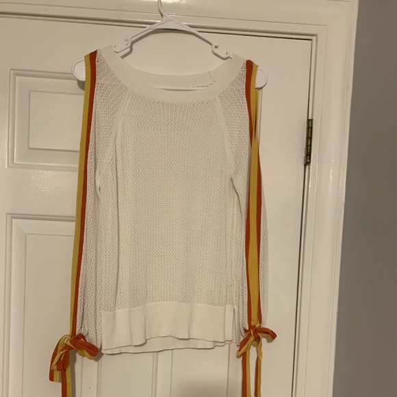 Top - Picture 1 of 5